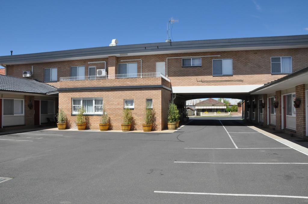 Country Lodge Motor Inn Bathurst Dış mekan fotoğraf