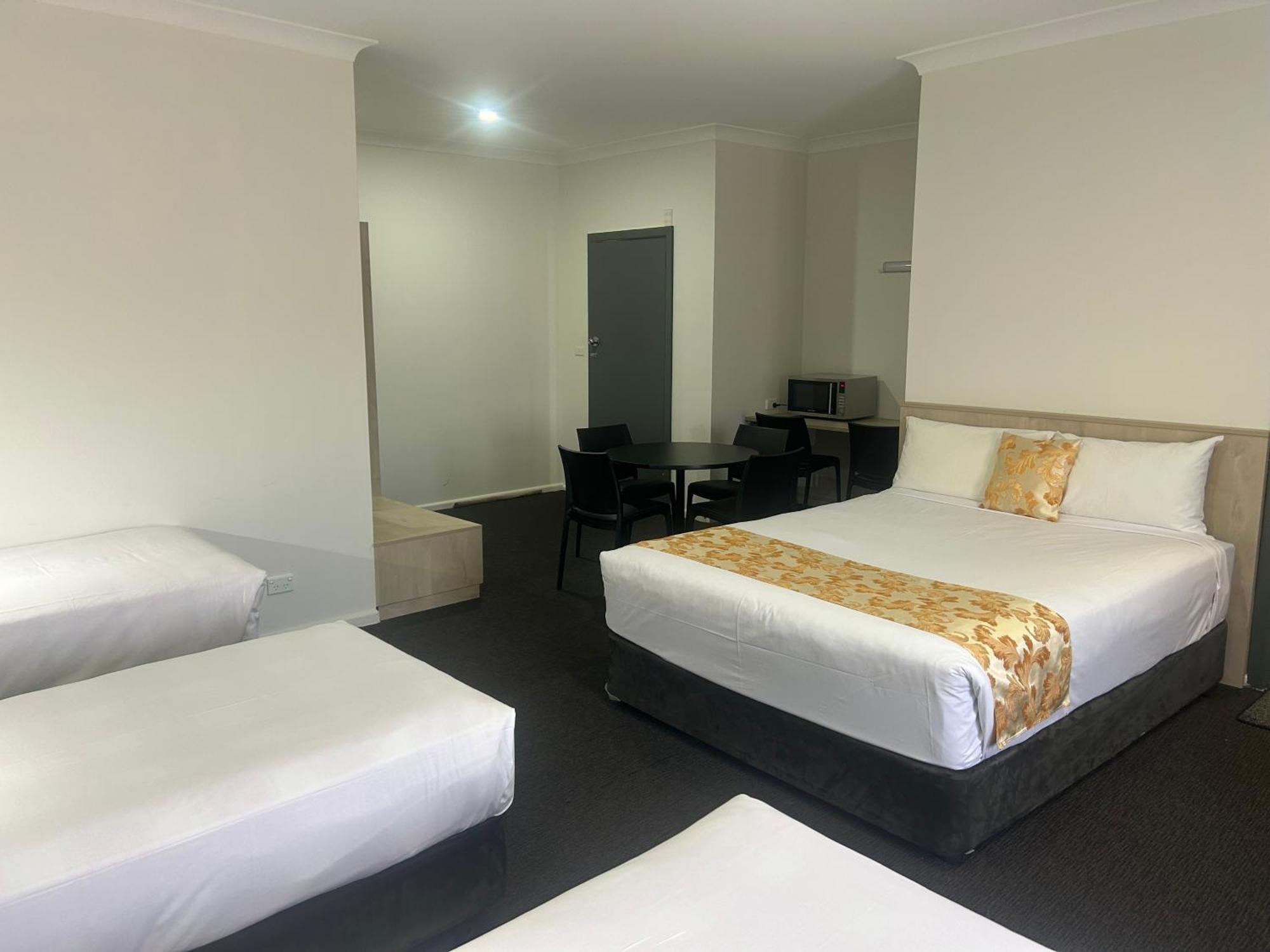 Country Lodge Motor Inn Bathurst Dış mekan fotoğraf