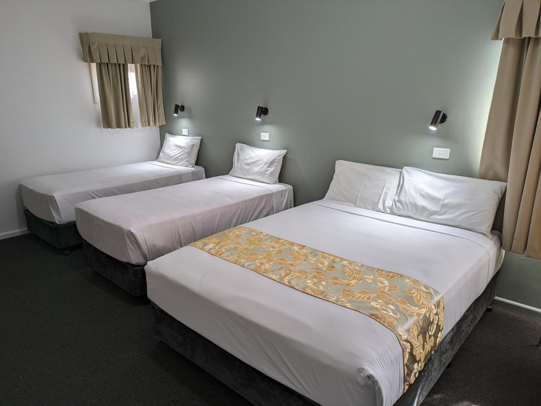 Country Lodge Motor Inn Bathurst Dış mekan fotoğraf