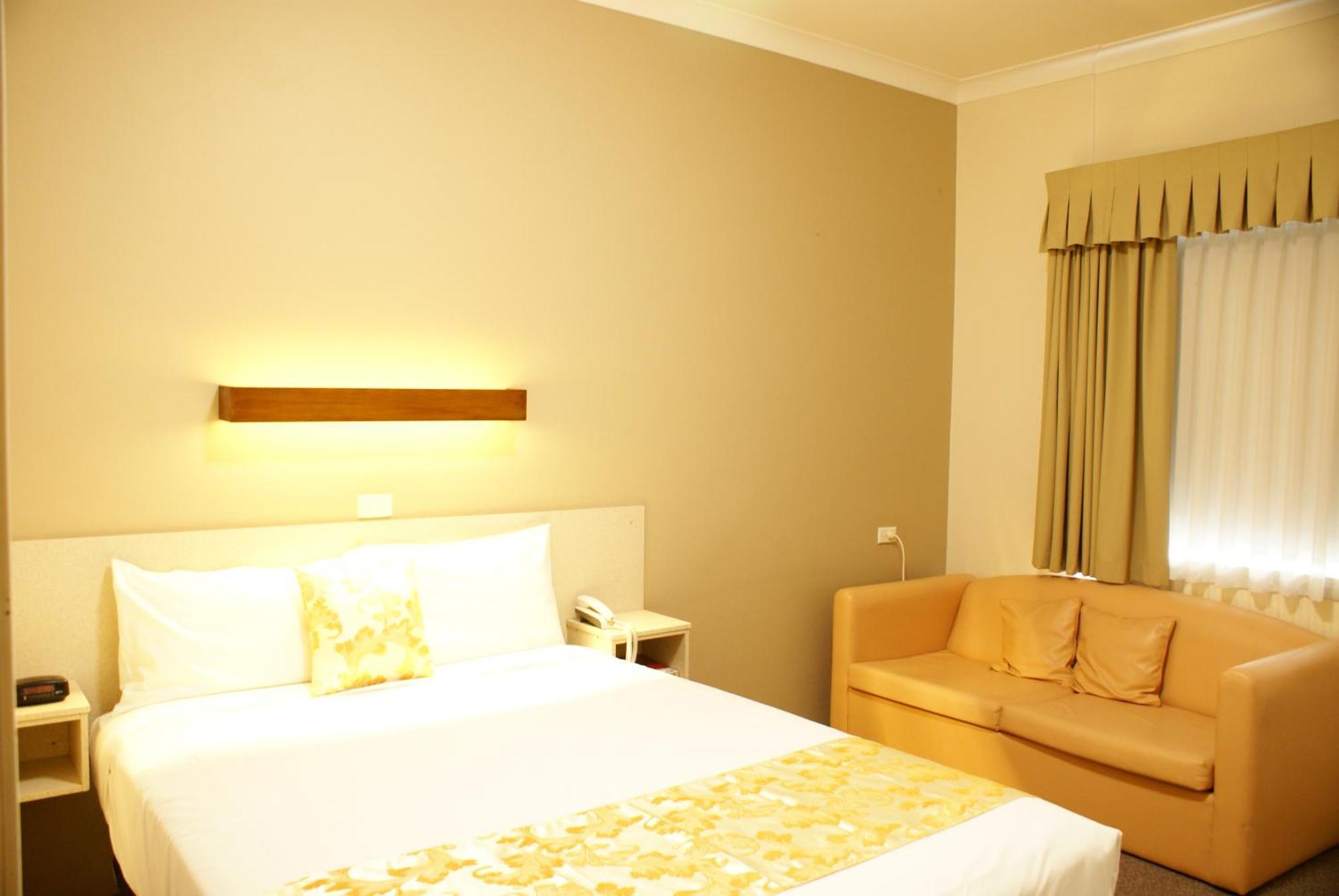 Country Lodge Motor Inn Bathurst Dış mekan fotoğraf