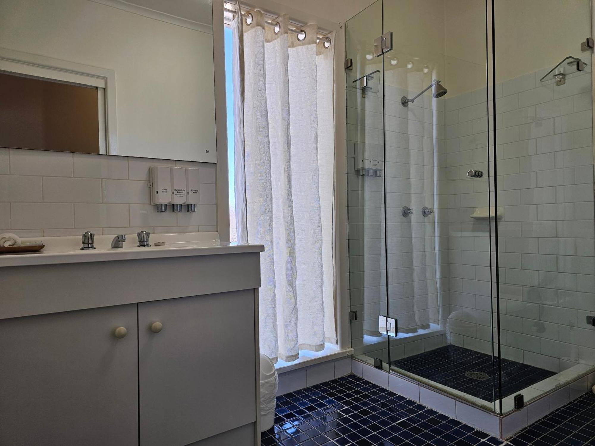 Country Lodge Motor Inn Bathurst Dış mekan fotoğraf
