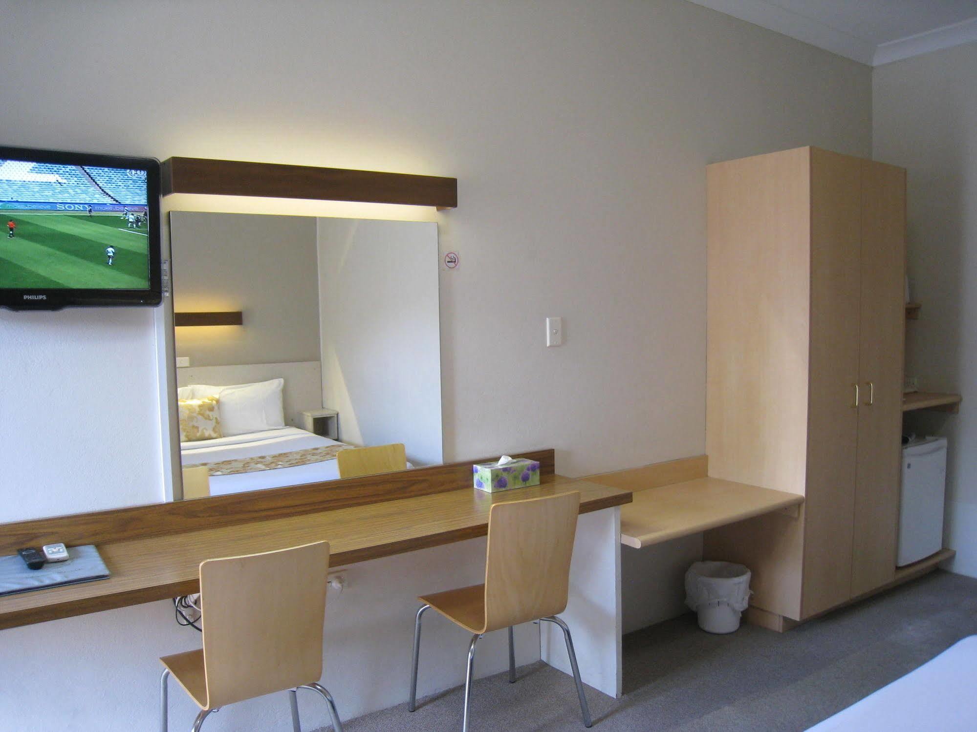 Country Lodge Motor Inn Bathurst Dış mekan fotoğraf