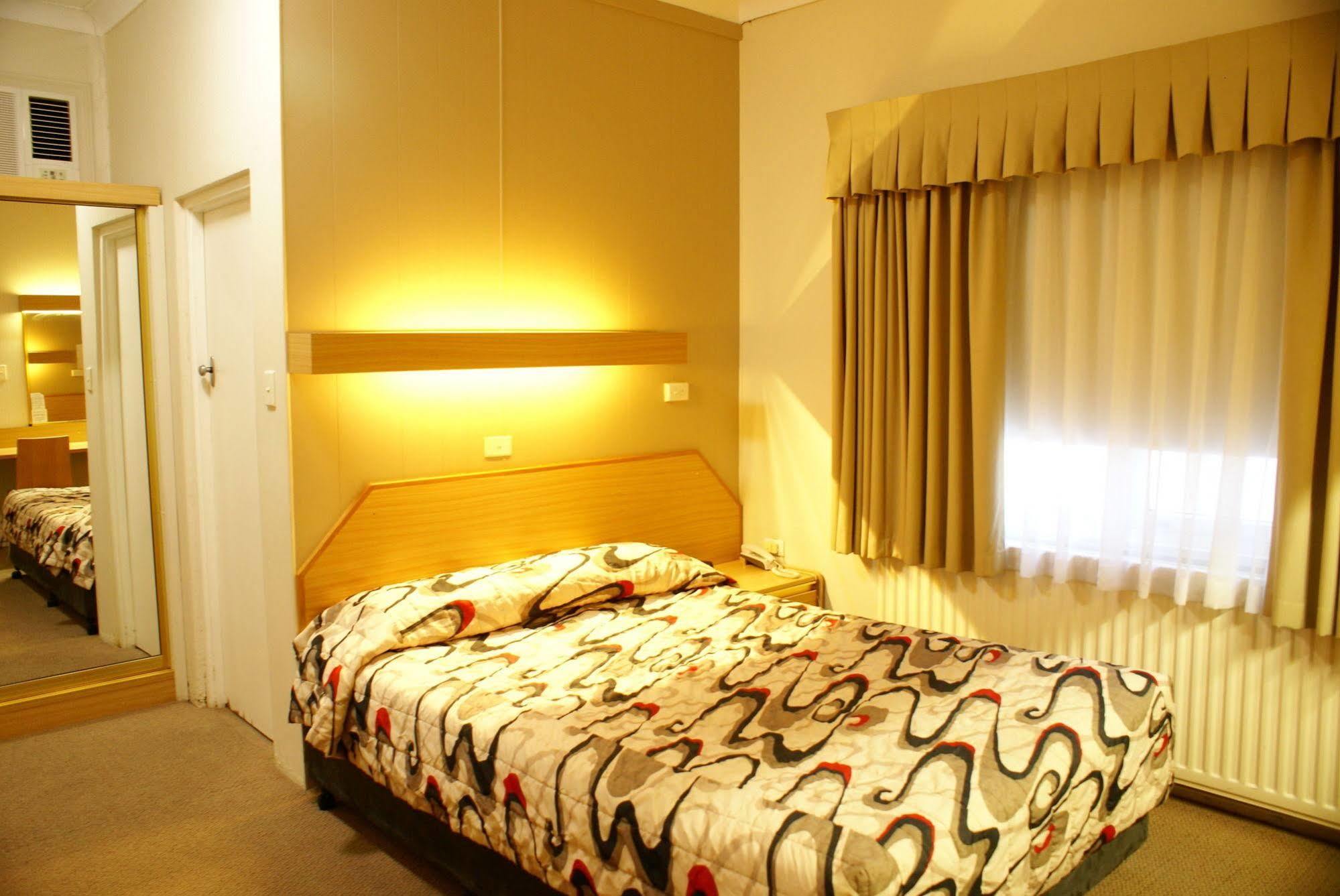 Country Lodge Motor Inn Bathurst Dış mekan fotoğraf